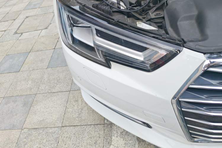 Used Audi A4L 2018 30th Anniversary Edition 40 TFSI Trendy Model Right Front Headlight