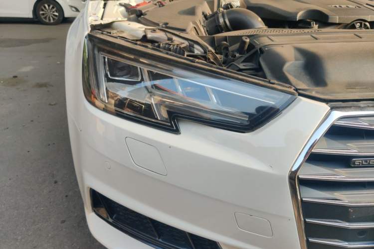 Used Audi A4L 2018 30th Anniversary Edition 30 TFSI Ambition Model Right Front Headlight