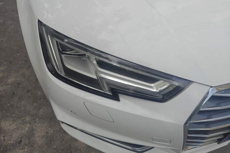 Used Audi A4L 2018 30th Anniversary Edition 40 TFSI Fashion Model Right Front Headlight