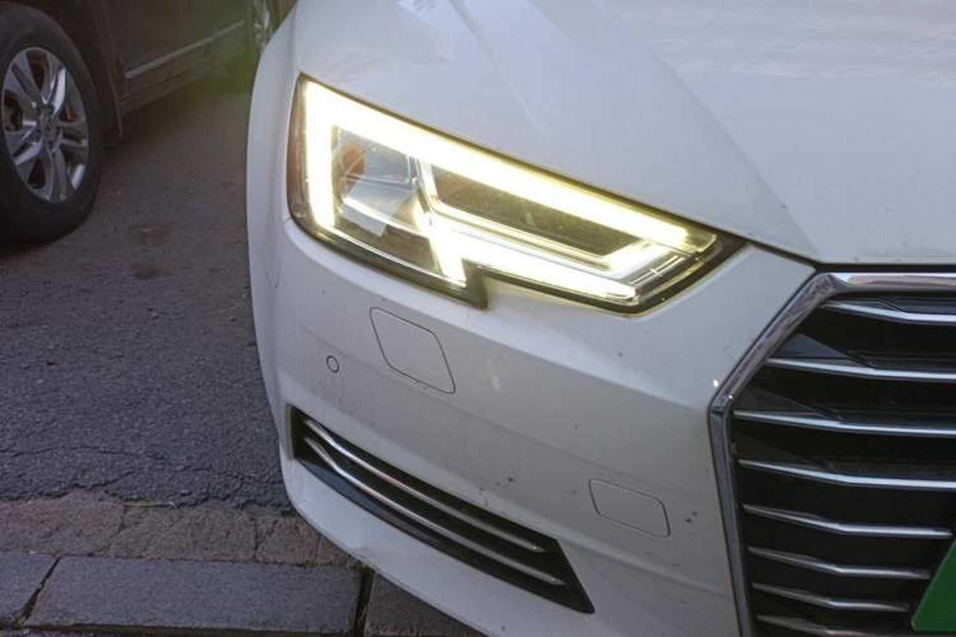 Used Audi A4L 2018 30th Anniversary Edition 40 TFSI Trendy Model Right Front Headlight