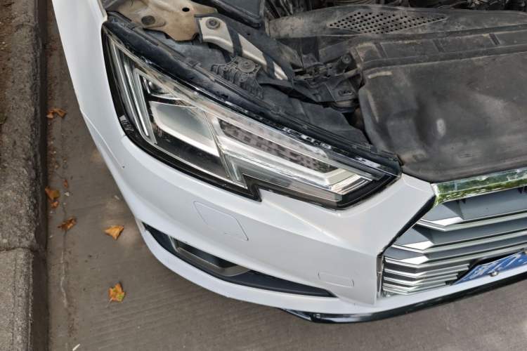 Used Audi A4L 2018 30th Anniversary Edition 40 TFSI Fashion Model Right Front Headlight