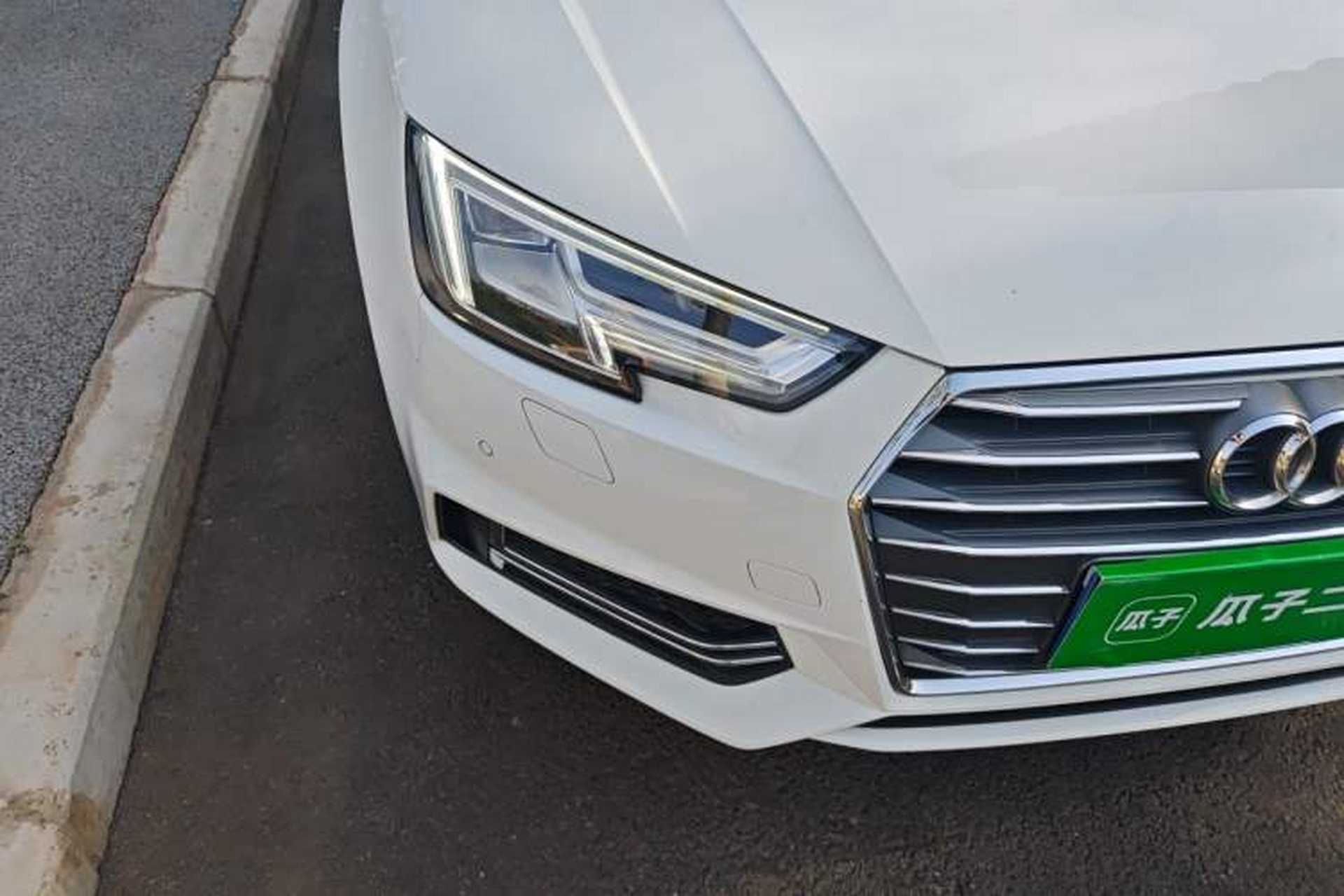 Used Audi A4L 2018 30th Anniversary Edition 40 TFSI Fashion Model Right Front Headlight