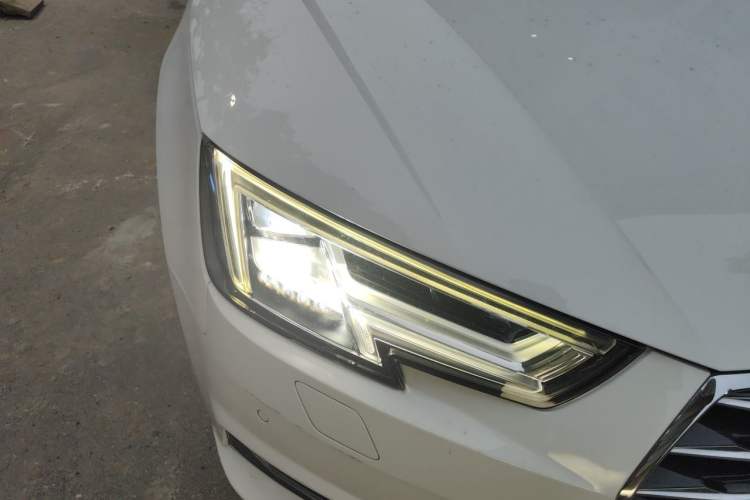 Used Audi A4L 2018 30th Anniversary Edition 40 TFSI Trendy Model Right Front Headlight
