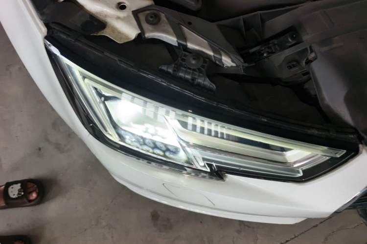 Used Audi A4L 2018 30th Anniversary Edition 40 TFSI Trendy Model Right Front Headlight