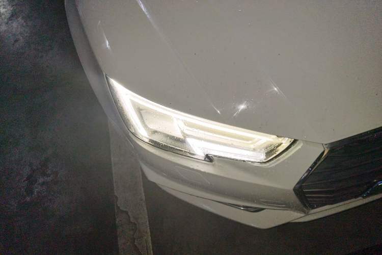 Used Audi A4L 2018 30th Anniversary Edition 40 TFSI Fashion Model Right Front Headlight