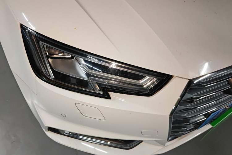 Used Audi A4L 2018 30th Anniversary Edition 40 TFSI Fashion Model Right Front Headlight