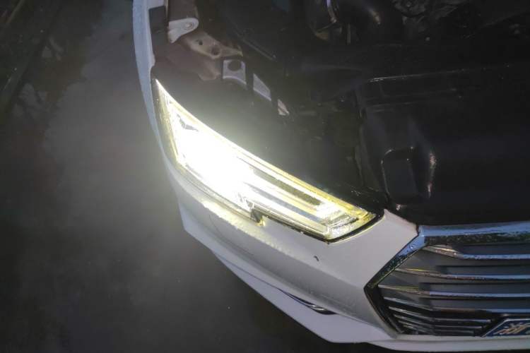 Used Audi A4L 2018 30th Anniversary Edition 40 TFSI Fashion Model Right Front Headlight