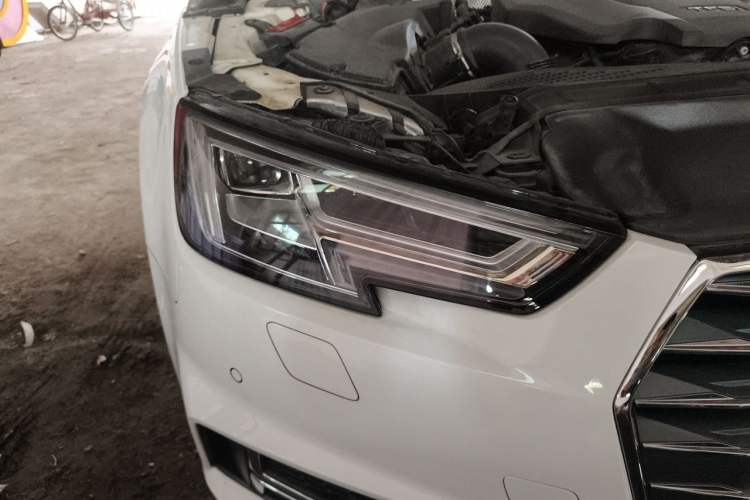 Used Audi A4L 2018 30th Anniversary Edition 40 TFSI Fashion Model Right Front Headlight