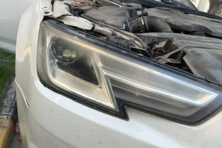 Used Audi A4L 2018 30th Anniversary Edition 40 TFSI Fashion Model Right Front Headlight