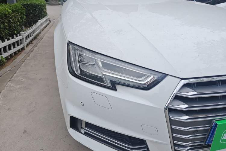 Used Audi A4L 2018 30th Anniversary Edition 40 TFSI Fashion Model Right Front Headlight