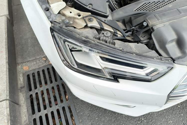 Used Audi A4L 2018 30th Anniversary Edition 45 TFSI quattro Individual Sport Edition Right Front Headlight