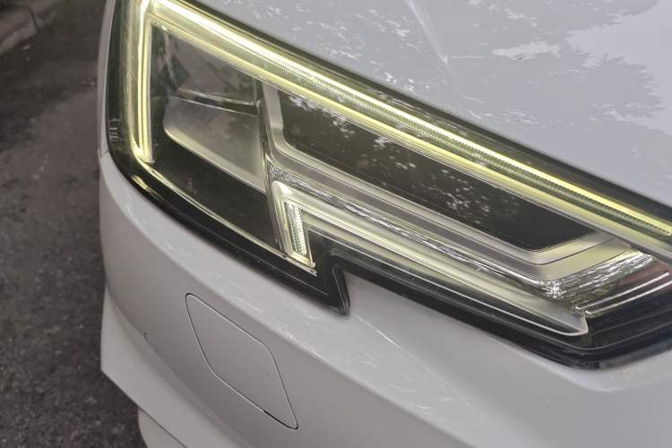 Used Audi A4L 2018 30th Anniversary Edition 40 TFSI Trendy Model Right Front Headlight