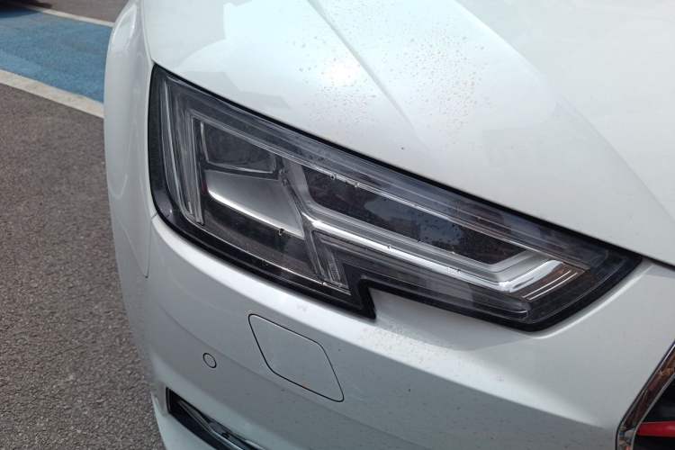 Used Audi A4L 2018 30th Anniversary Edition 40 TFSI Trendy Model Right Front Headlight