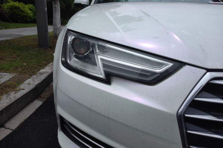 Used Audi A4L 2018 30th Anniversary Edition 30 TFSI Ambition Model Right Front Headlight