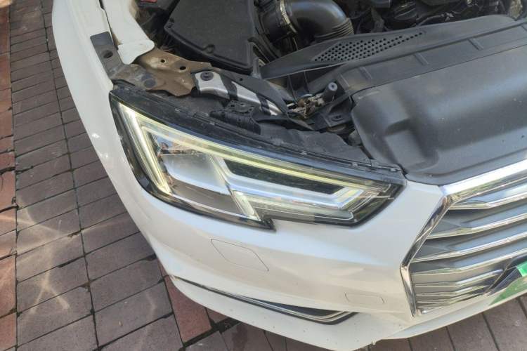 Used Audi A4L 2018 30th Anniversary Edition 40 TFSI Fashion Model Right Front Headlight