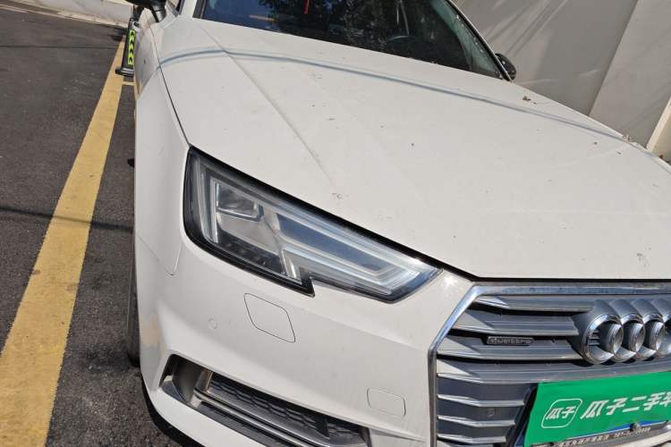 Used Audi A4L 2018 30th Anniversary Edition 45 TFSI quattro Individual Sport Edition Right Front Headlight