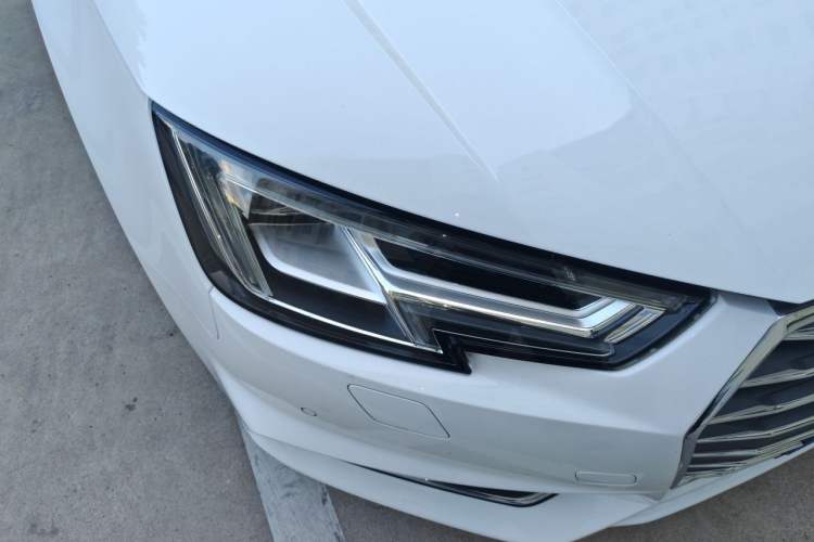 Used Audi A4L 2018 30th Anniversary Edition 40 TFSI Fashion Model Right Front Headlight