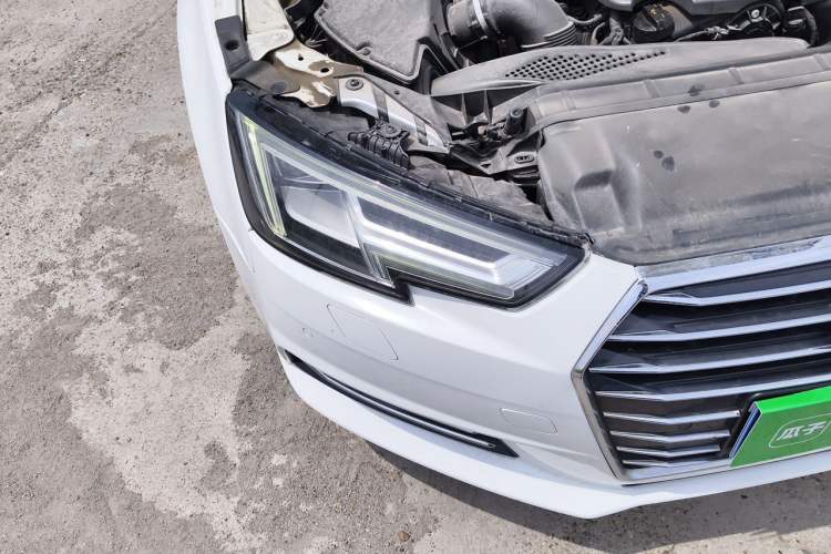 Used Audi A4L 2018 30th Anniversary Edition 40 TFSI Trendy Model Right Front Headlight
