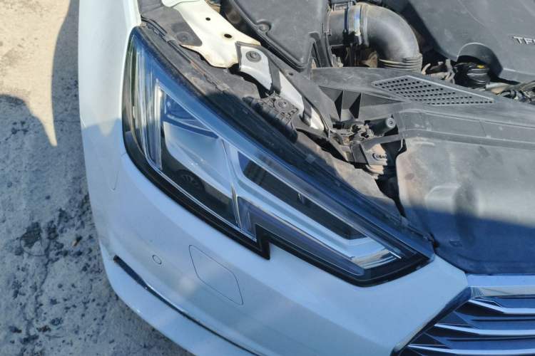 Used Audi A4L 2018 30th Anniversary Edition 40 TFSI Trendy Model Right Front Headlight