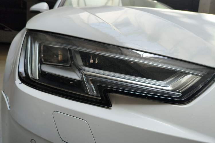 Used Audi A4L 2018 30th Anniversary Edition 40 TFSI Trendy Model Right Front Headlight