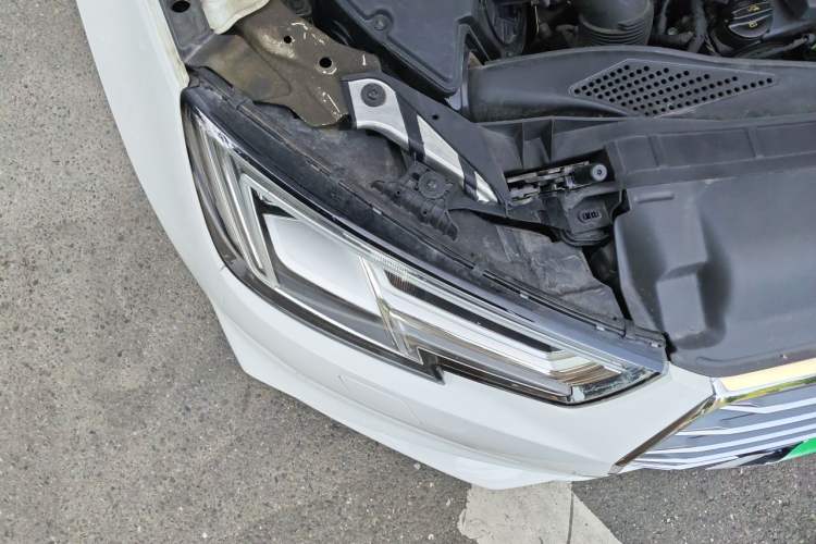 Used Audi A4L 2018 30th Anniversary Edition 40 TFSI Fashion Model Right Front Headlight