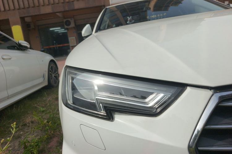 Used Audi A4L 2018 30th Anniversary Edition 40 TFSI Fashion Model Right Front Headlight