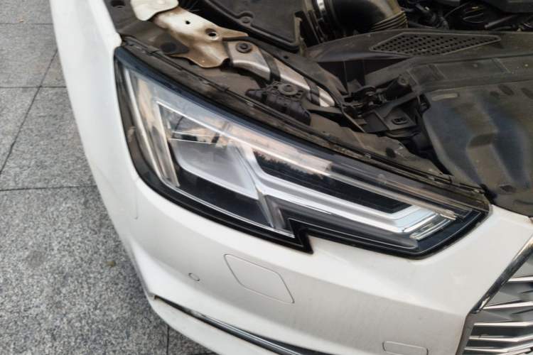 Used Audi A4L 2018 30th Anniversary Edition 45 TFSI quattro Individual Sport Edition Right Front Headlight