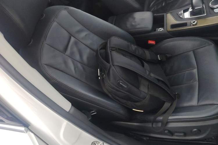 Used Audi A4L 2018 30th Anniversary Edition 40 TFSI Fashion Model Right Front Seat