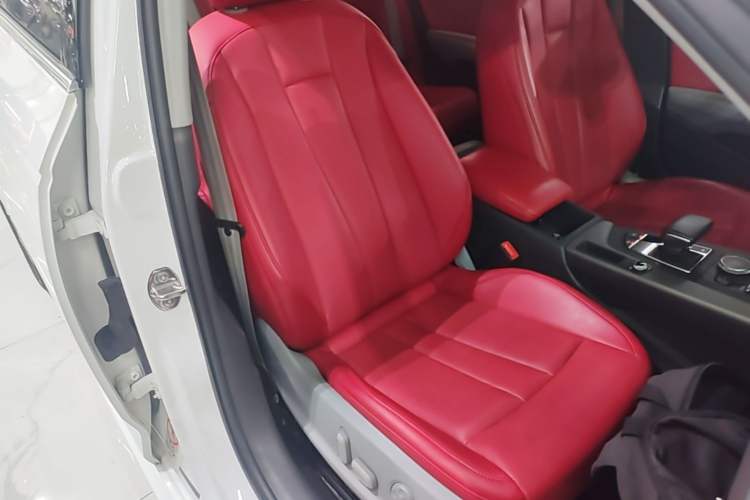 Used Audi A4L 2018 30th Anniversary Edition 40 TFSI Trendy Model Right Front Seat
