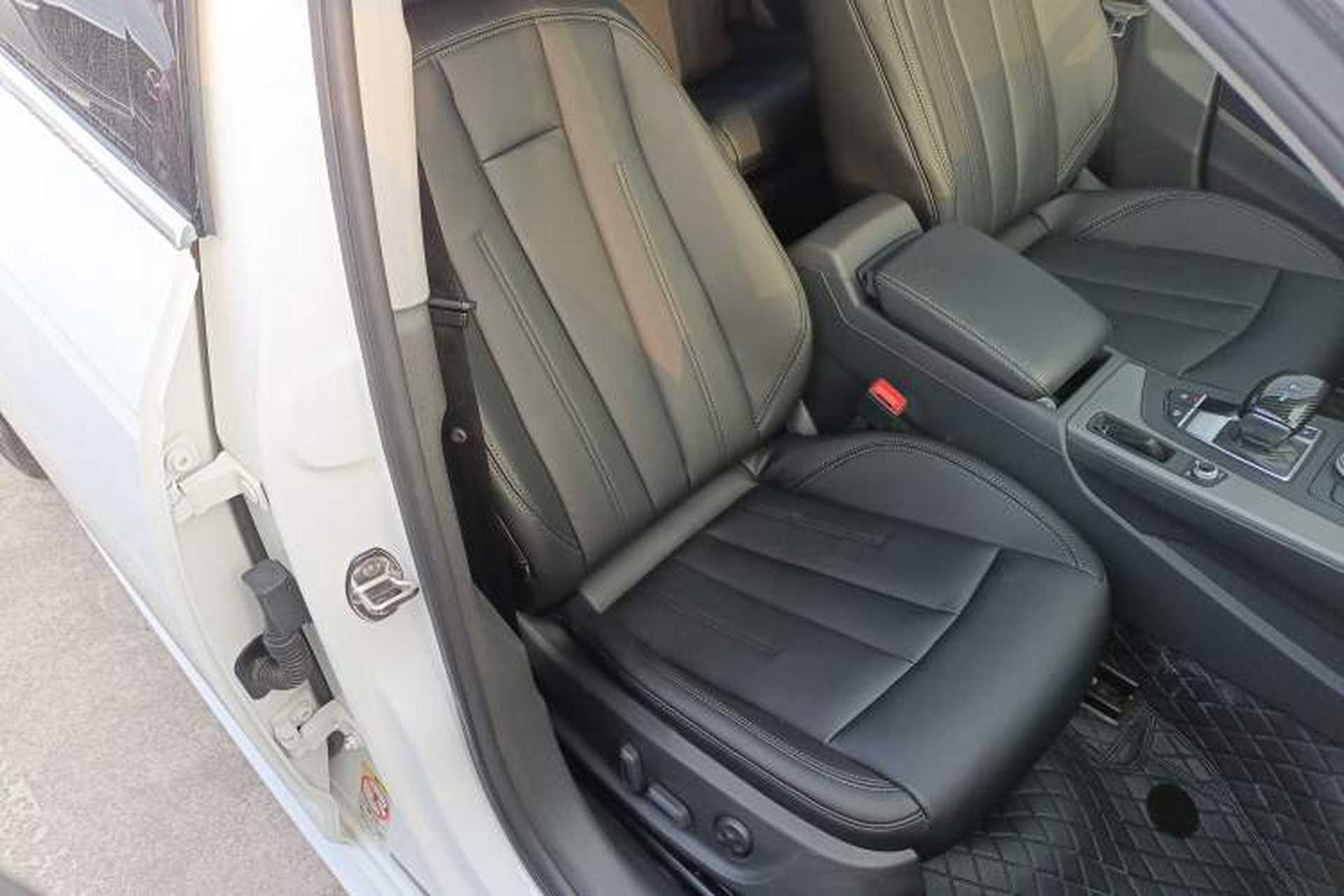 Used Audi A4L 2018 30th Anniversary Edition 40 TFSI Trendy Model Right Front Seat