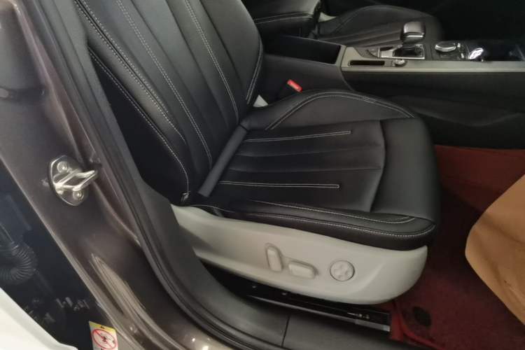 Used Audi A4L 2018 30th Anniversary Edition 40 TFSI Trendy Model Right Front Seat