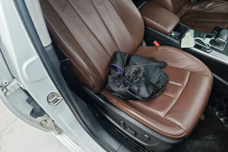 Used Audi A4L 2018 30th Anniversary Edition 40 TFSI Fashion Model Right Front Seat