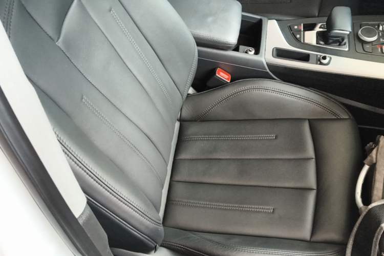 Used Audi A4L 2018 30th Anniversary Edition 40 TFSI Trendy Model Right Front Seat
