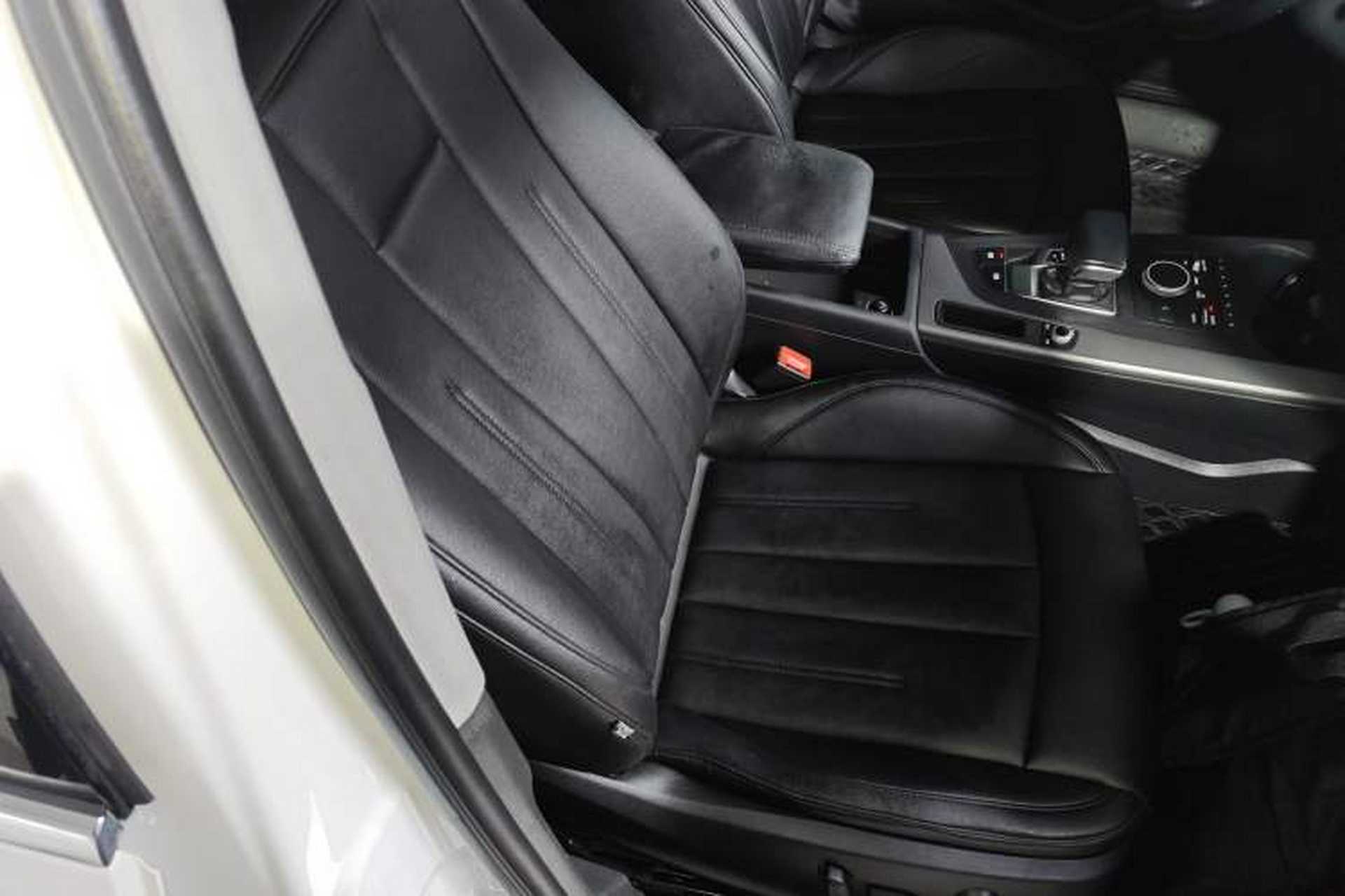 Used Audi A4L 2018 30th Anniversary Edition 30 TFSI Ambition Model Right Front Seat
