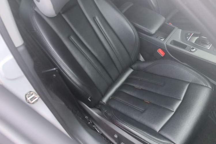 Used Audi A4L 2018 30th Anniversary Edition 40 TFSI Trendy Model Right Front Seat