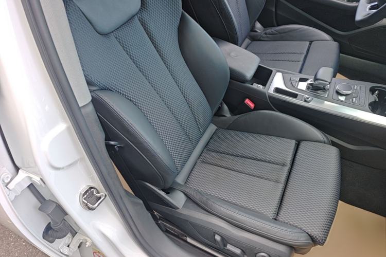 Used Audi A4L 2018 30th Anniversary Edition 40 TFSI Sport Edition Right Front Seat