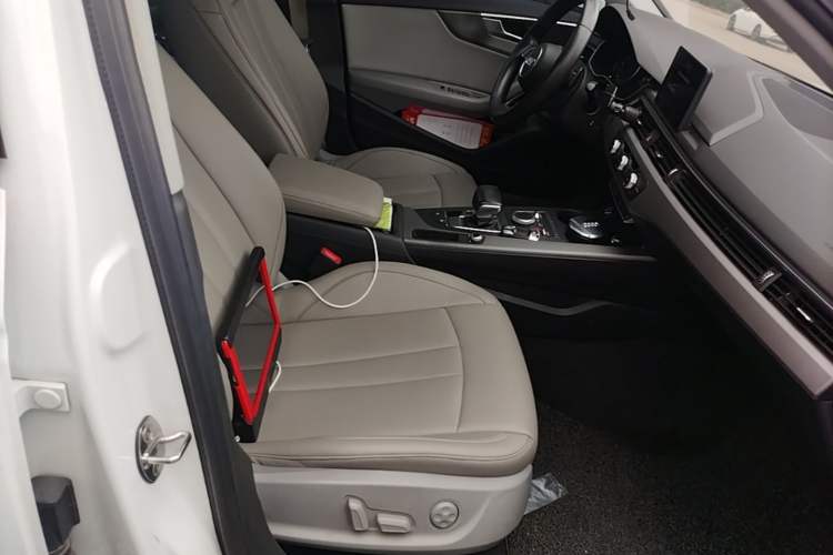 Used Audi A4L 2018 30th Anniversary Edition 40 TFSI Trendy Model Right Front Seat