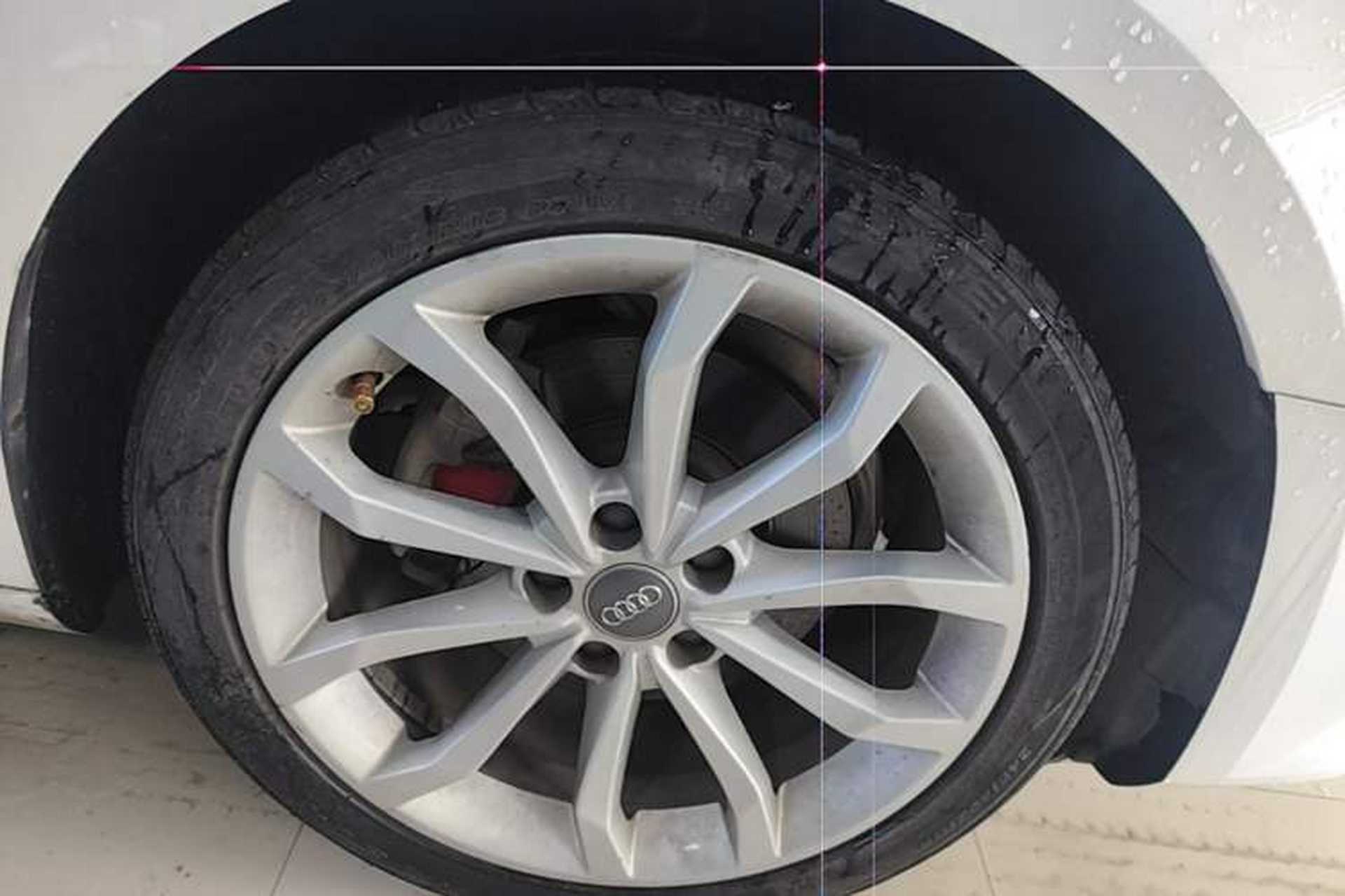 Used Audi A4L 2018 30th Anniversary Edition 40 TFSI Trendy Model Right Front Wheel Hub