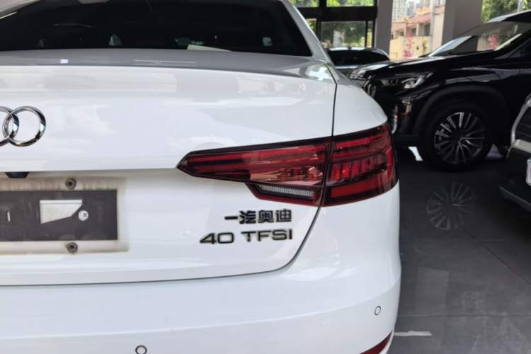Used Audi A4L 2018 30th Anniversary Edition 40 TFSI Trendy Model Right Rear Taillight