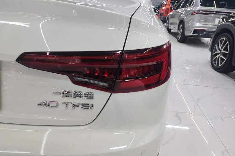 Used Audi A4L 2018 30th Anniversary Edition 40 TFSI Trendy Model Right Rear Taillight