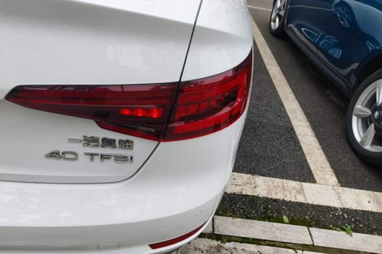 Used Audi A4L 2018 30th Anniversary Edition 40 TFSI Trendy Model Right Rear Taillight