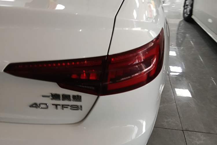 Used Audi A4L 2018 30th Anniversary Edition 40 TFSI Trendy Model Right Rear Taillight