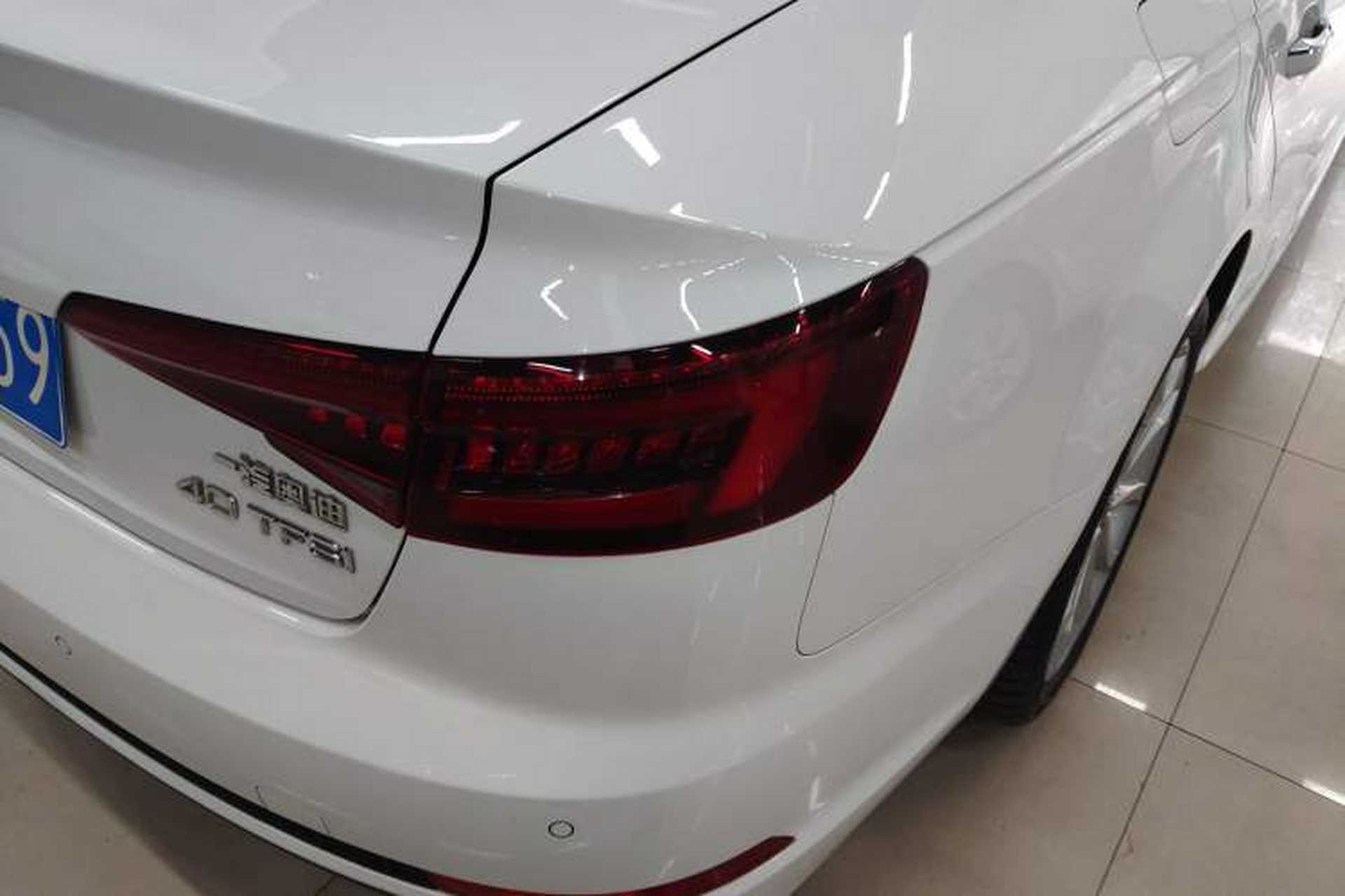 Used Audi A4L 2018 30th Anniversary Edition 40 TFSI Fashion Model Right Rear Taillight