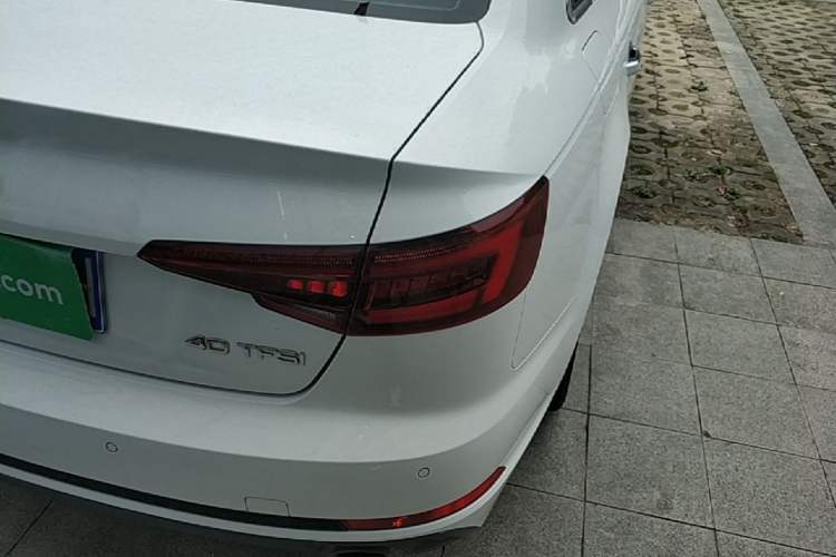 Used Audi A4L 2018 30th Anniversary Edition 40 TFSI Fashion Model Right Rear Taillight
