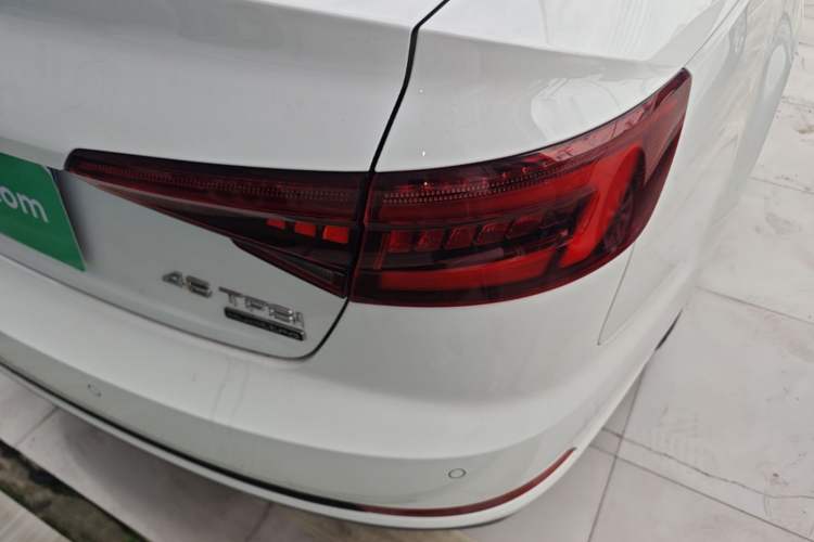 Used Audi A4L 2018 30th Anniversary Edition 40 TFSI Fashion Model Right Rear Taillight