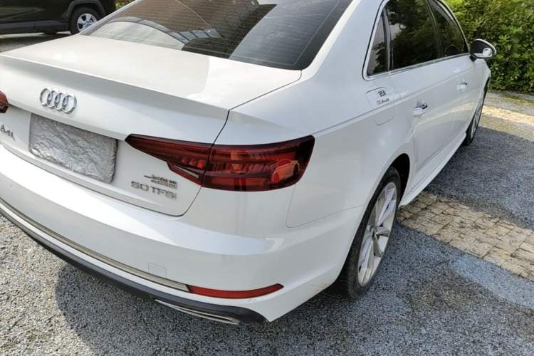 Used Audi A4L 2018 30th Anniversary Edition 40 TFSI Trendy Model Right Rear Taillight