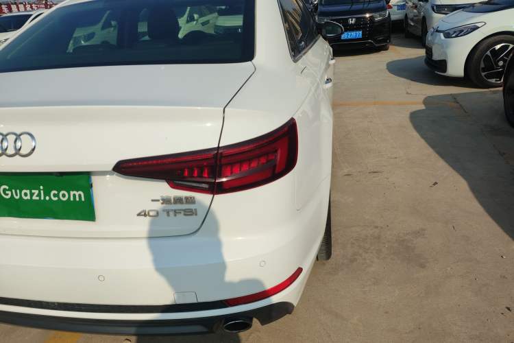 Used Audi A4L 2018 30th Anniversary Edition 40 TFSI Fashion Model Right Rear Taillight