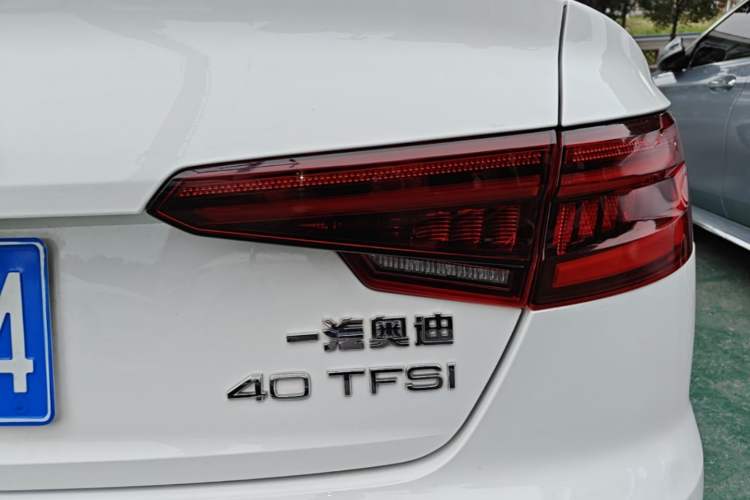 Used Audi A4L 2018 30th Anniversary Edition 40 TFSI Fashion Model Right Rear Taillight