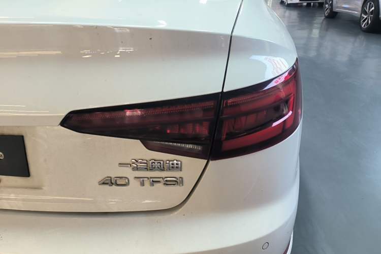 Used Audi A4L 2018 30th Anniversary Edition 40 TFSI Fashion Model Right Rear Taillight