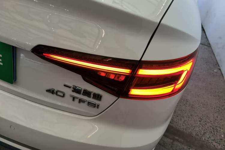 Used Audi A4L 2018 30th Anniversary Edition 40 TFSI Trendy Model Right Rear Taillight